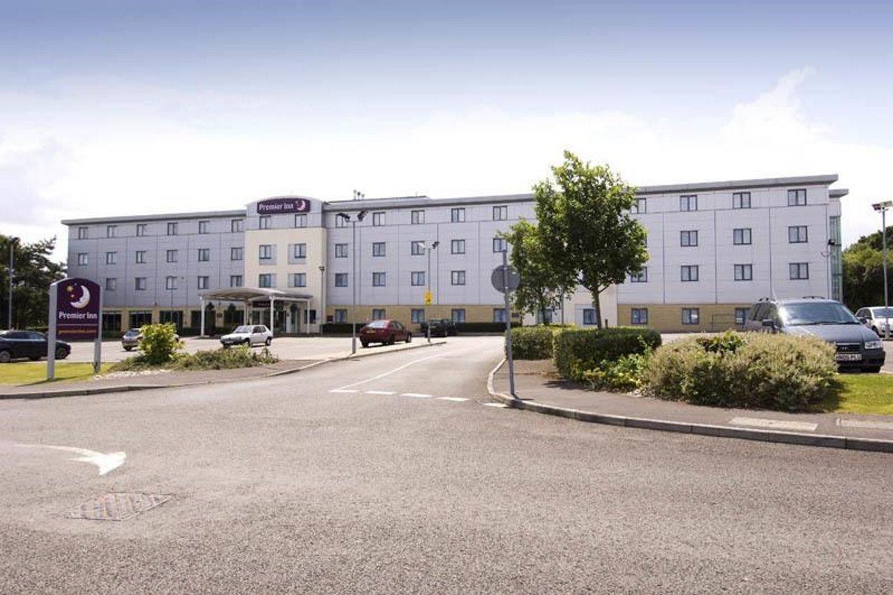 Premier Inn Poole North Exterior photo
