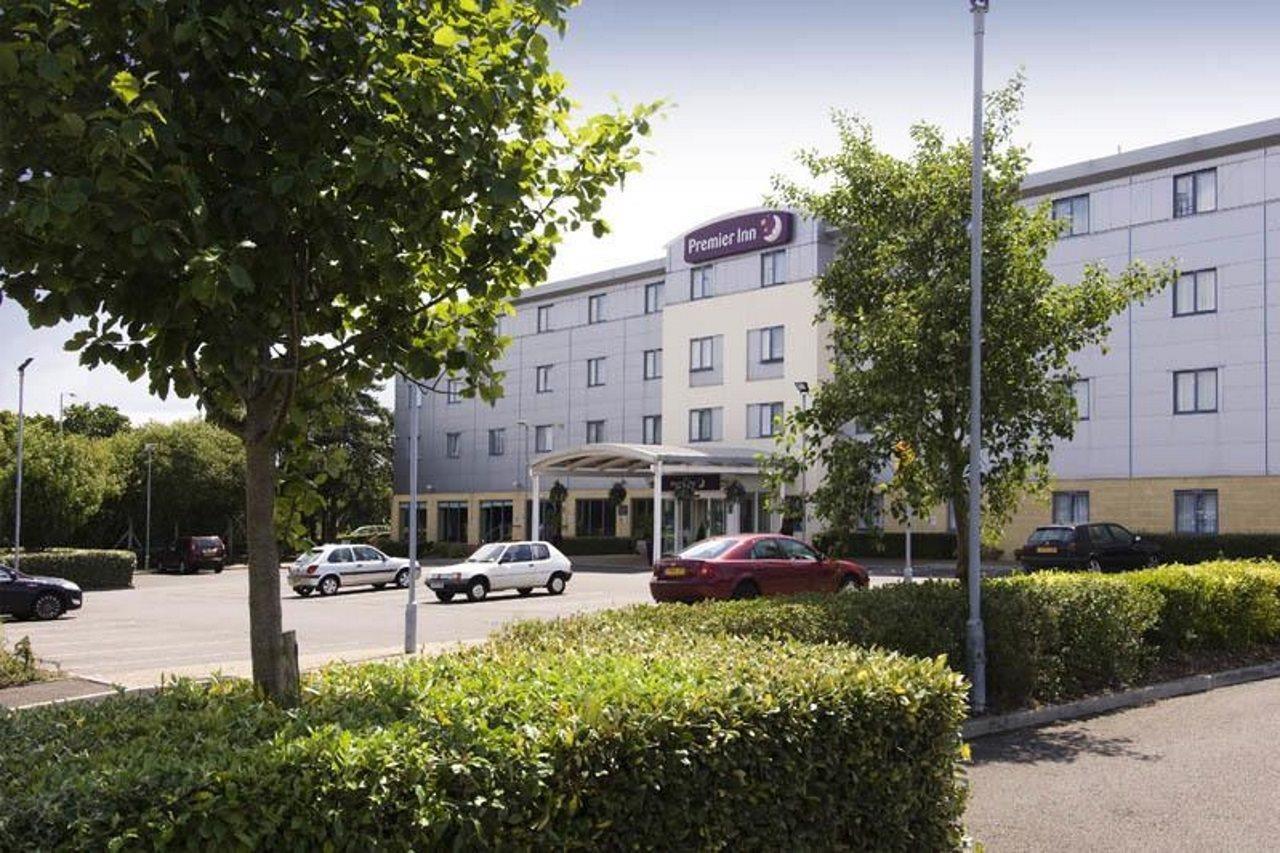 Premier Inn Poole North Exterior photo