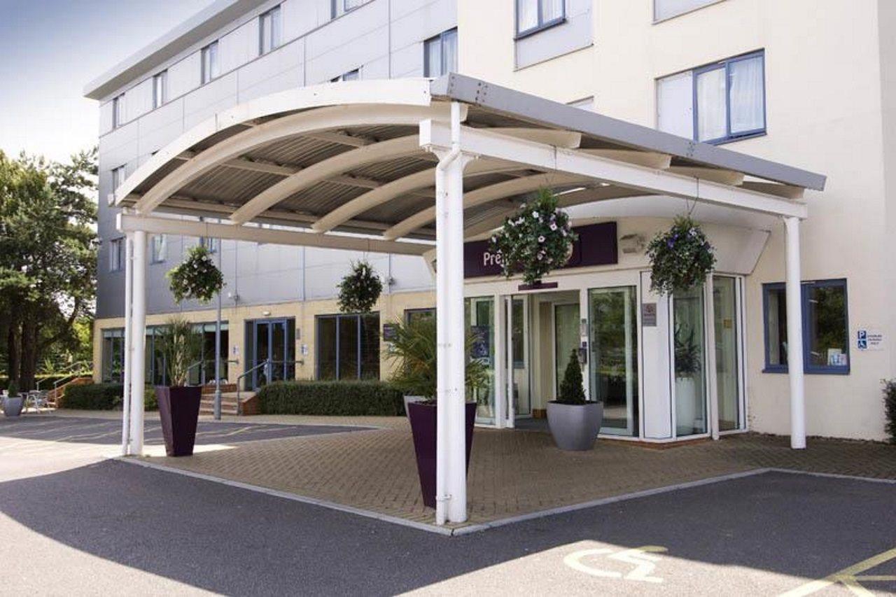 Premier Inn Poole North Exterior photo