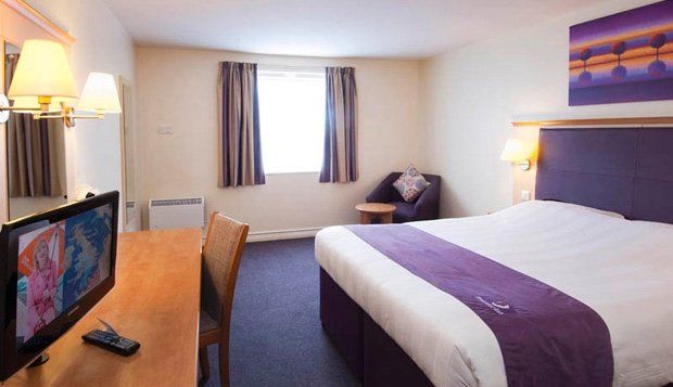 Premier Inn Poole North Exterior photo